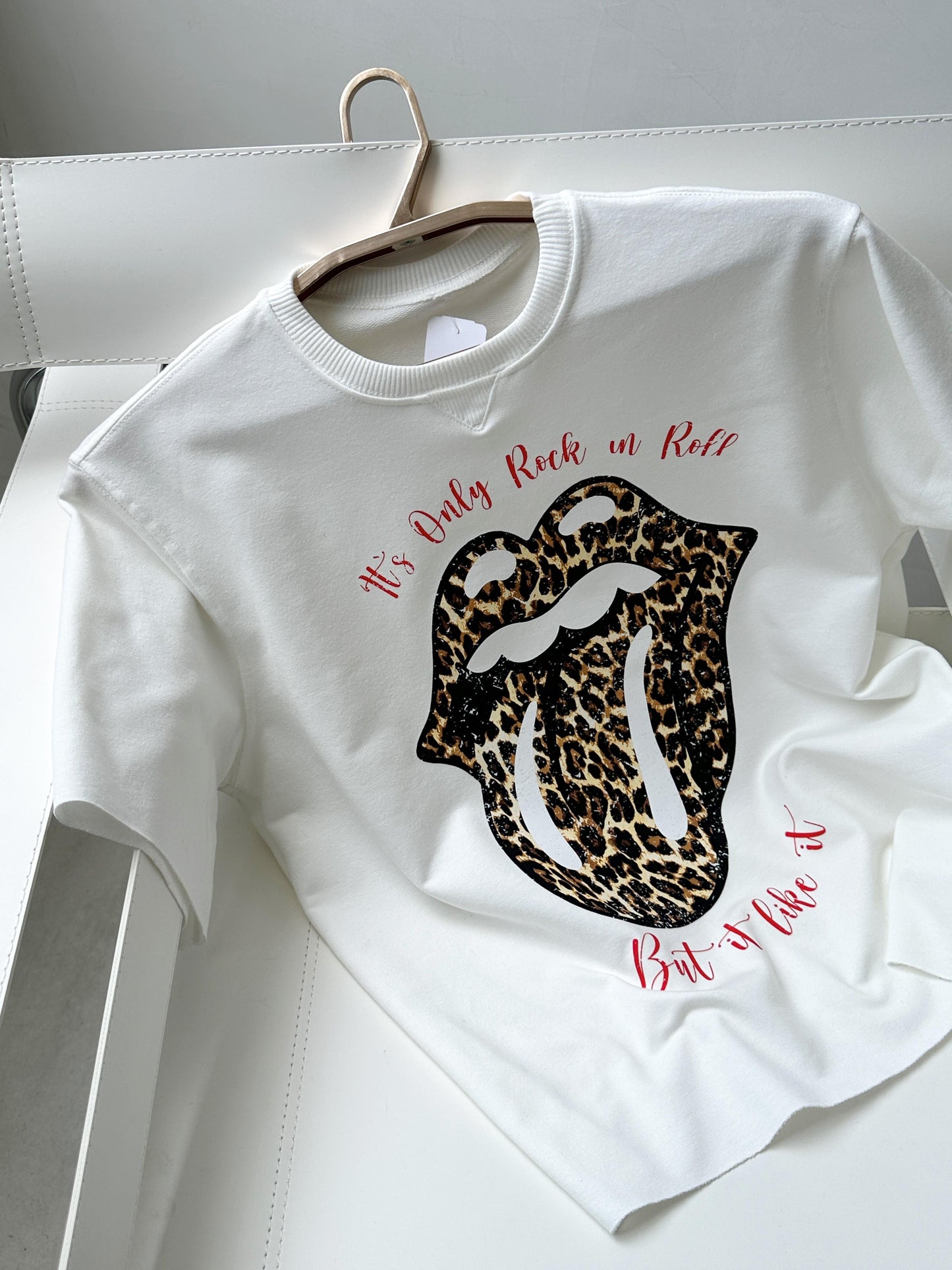 ANIMAL PRINT T-SHIRT (ONE SIZE)