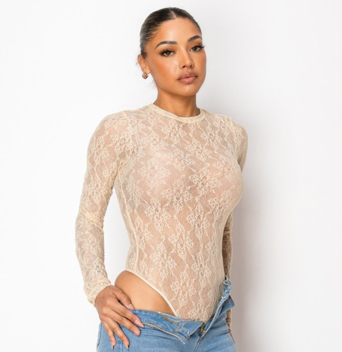 LACE LONG SLEEVE SHEERED ROUND NECK BODYSUIT